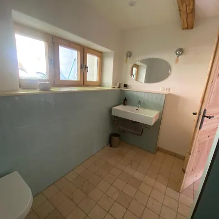 Hexenhaus: Haus Im Wald * Rinchnach