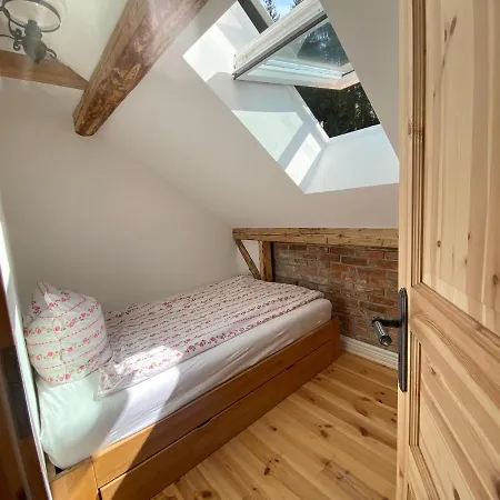 Hexenhaus: Haus Im Wald