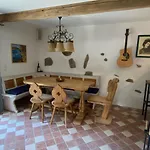 Hexenhaus: Haus Im Wald