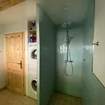 Hexenhaus: Haus Im Wald 別荘 Rinchnach