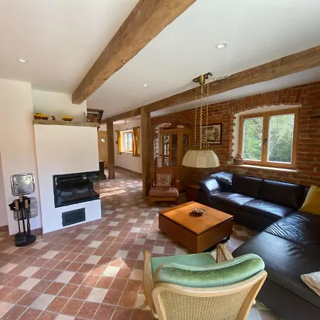 Σπίτι διακοπών Hexenhaus: Haus Im Wald